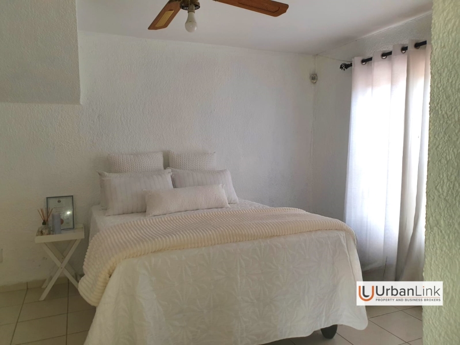 6 Bedroom Property for Sale in Safari Gardens North West